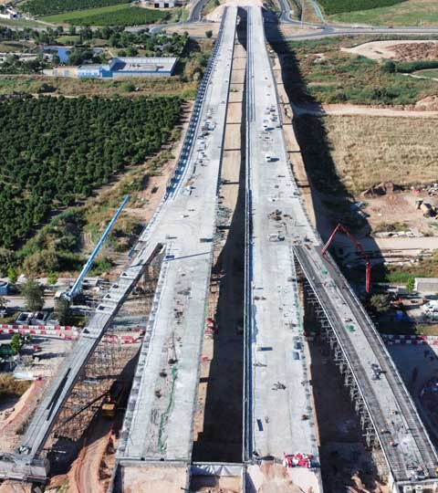 Viaducto del Acceso Norte a Sevilla en Pago de Enmedio